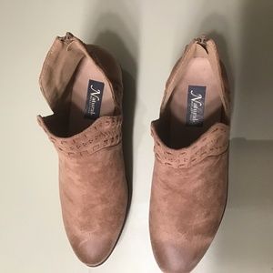 New Cabela’s Women’s boots